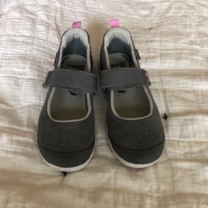 Stride Rite Velcro Girls’ Sneakers Size 12.5W